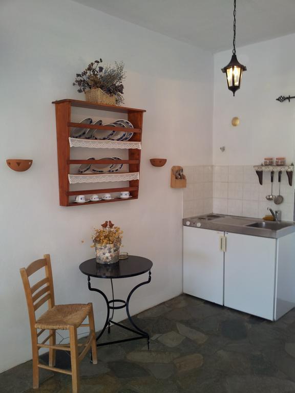 Ostria Studios Platis Gialos  Quarto foto